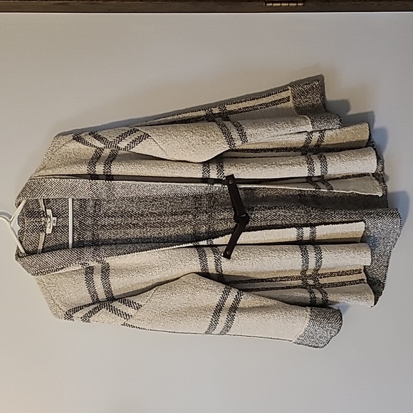 Simply Noelle cardigan with belt - Picture 1 of 5